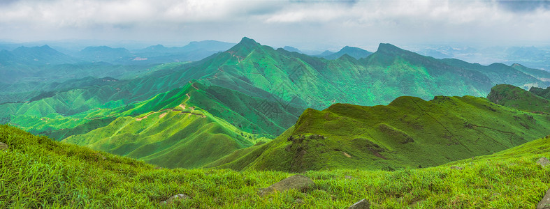 大圣山宾阳横县贵港交界的群山背景