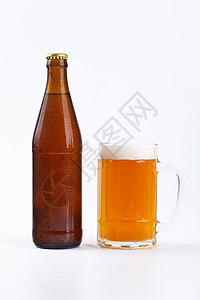 夏日啤酒德国进口黑啤背景图片