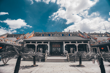 岭南建筑代表广州陈家祠大门背景