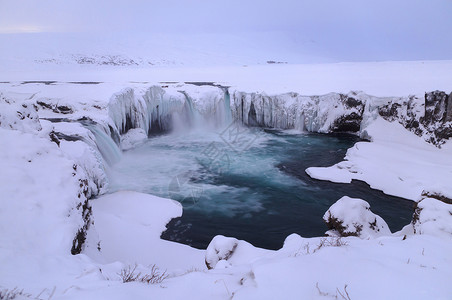 扎戈列冰岛戈扎弗斯众神瀑布冬日美景背景