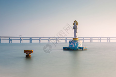 大连滨海路观音像背景图片