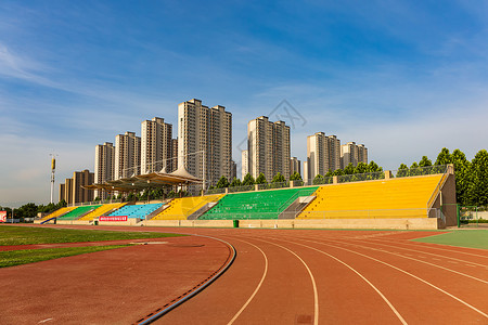 体育学院咸阳职业技术学院操场背景