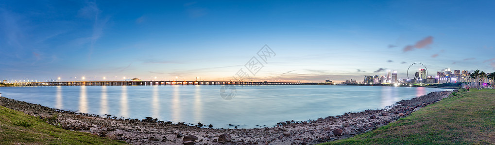 前海海边公园夜景全景广深沿江高速路高清图片