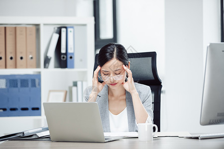 亚健康白领商务女性头痛图片