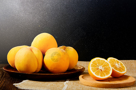 创意圆盘夏日水果黄桃柠檬组合场景背景