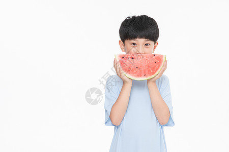 小男孩吃西瓜图片