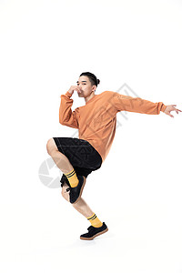 年轻街舞男生freestyle图片