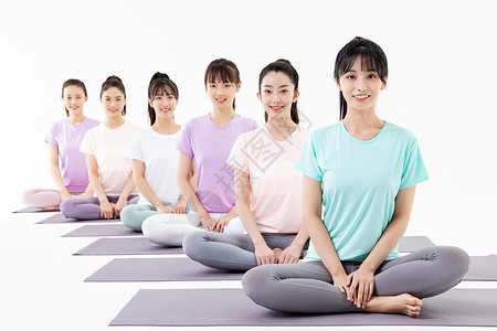 年轻美女团体瑜伽图片