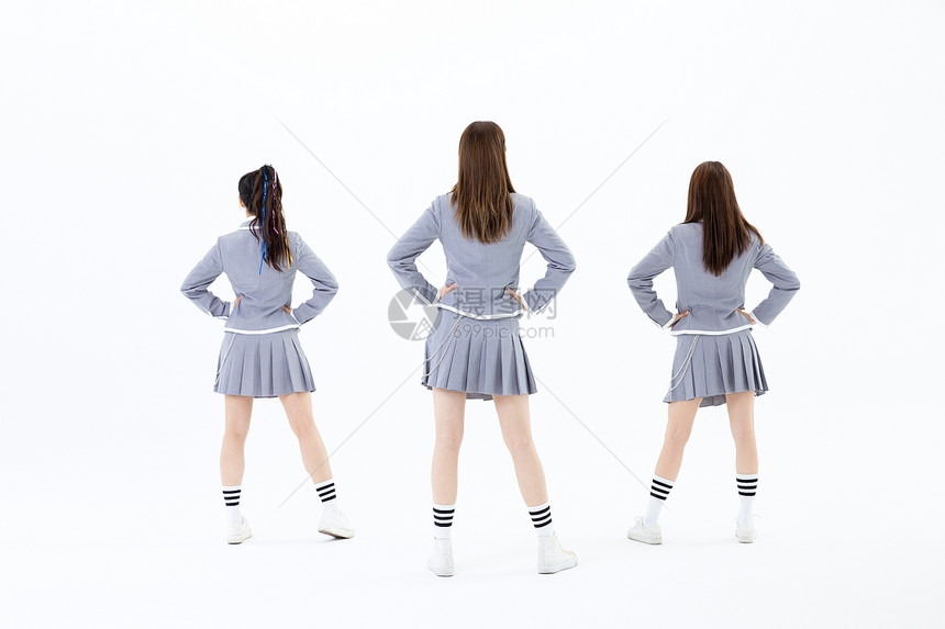 青春美女团体跳舞背影图片