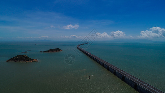 港珠澳大桥蓝天白云珠海桥高清图片