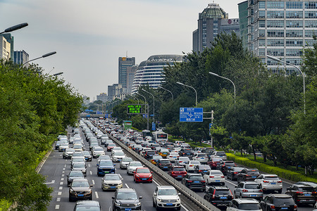 在高峰期北京东二环南大街堵车交通背景
