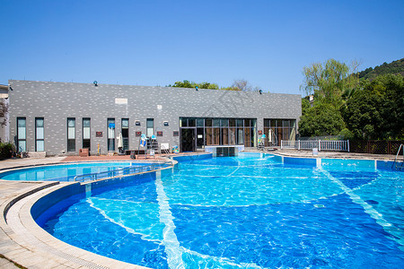 室外泳池背景图片