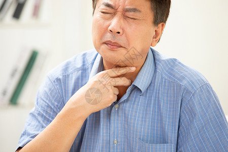 捂喉咙中年人男性咽喉疼痛背景