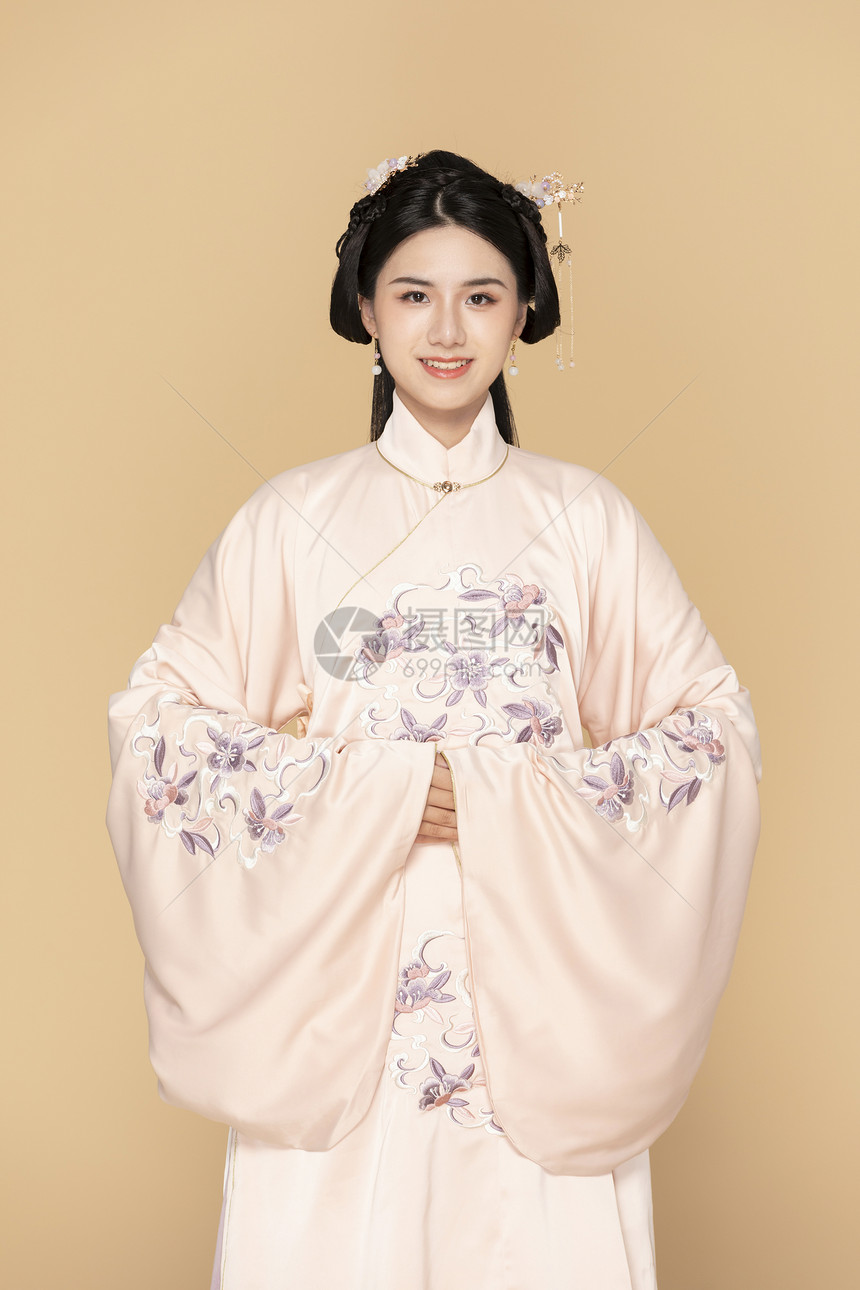 中国风古装汉服美女图片