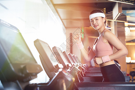 减肥塑形海报健身女性跑步训练背景
