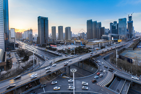 城市高架车流延时摄影图片