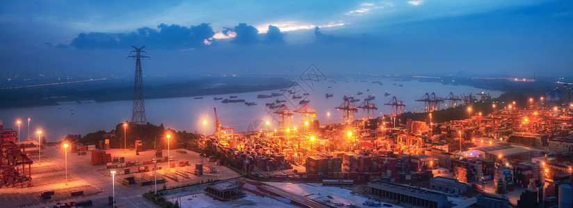 武汉杨泗港航运码头的集装箱背景
