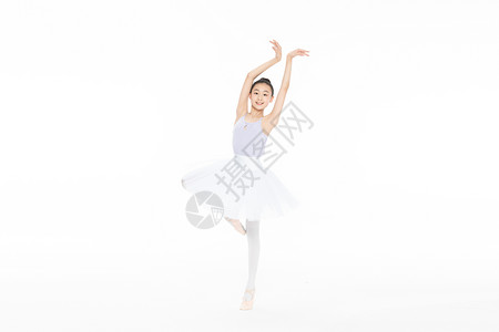 青少年少女学生跳芭蕾舞背景图片