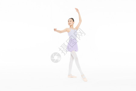 青少年女生跳芭蕾舞图片