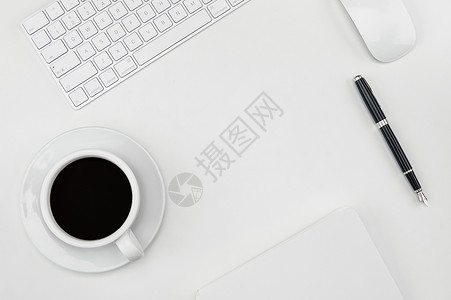 白键盘创意学习办公和桌面咖啡场景背景