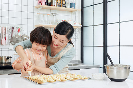 家庭制作母子手工制作烘焙饼干背景