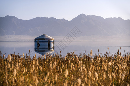 阿克内青海海西阿克塞苏干湖背景