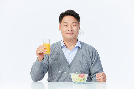中年男性健康饮食背景图片