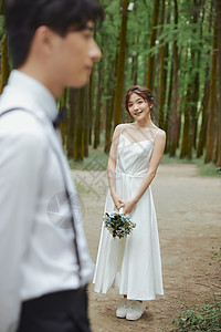 森系浪漫情侣婚纱写真背景图片