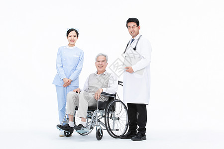 医生和护士与老年病人图片