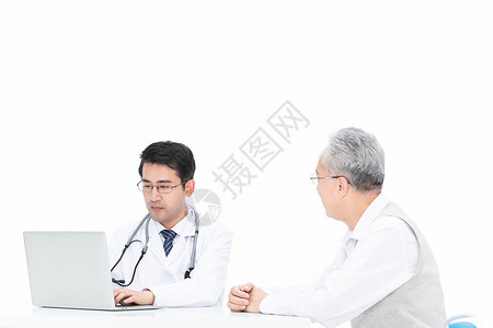 定期体检宣传单医生为老人检查身体询问病情背景