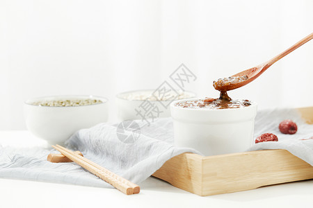 红豆酸奶图片清新腊八节腊八粥场景背景
