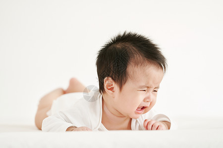 哭泣的婴儿宝宝高清图片