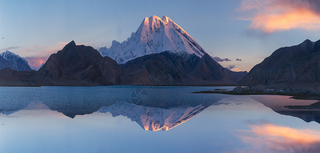 雪山河流昆仑山脉慕士塔格峰背景