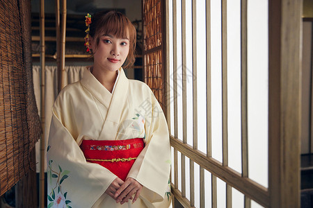 日系和服美女图片