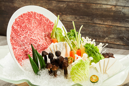 火锅拼盘蘑菇青菜美食高清图片