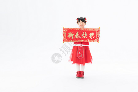 红色标题条幅拿着新春快乐横幅的女孩背景