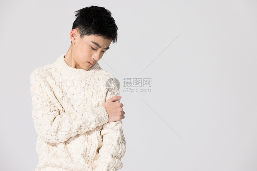 青少年男生手臂疼痛图片