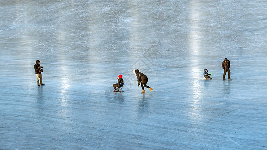 冰雪体育呼和浩特城市室外冰雪运动背景