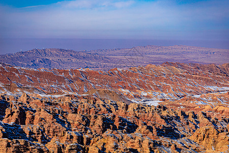 独特地貌雪后的张掖平山湖大峡谷背景