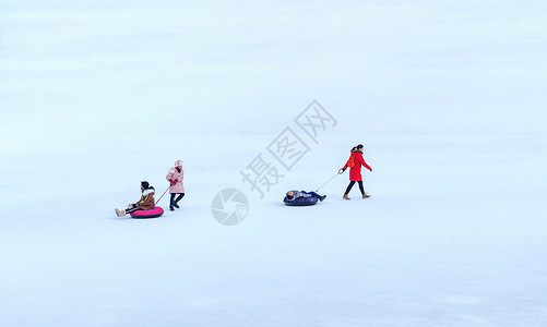 呼和浩特城市冬季冰雪运动背景图片