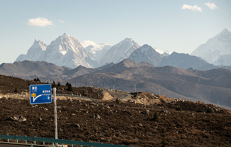 登山标志山脉雪山日照金山地理摄影图片背景