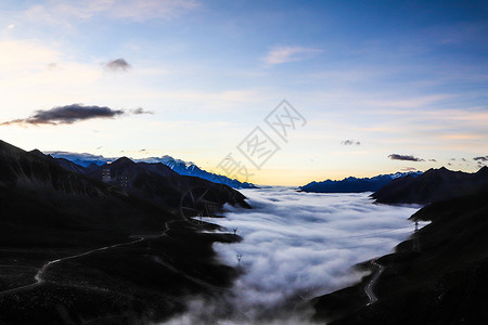 折多山垭口折多山云海背景