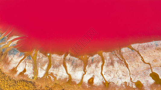 红油漆巴丹吉林沙漠红海子背景