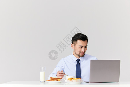职场男性的健康饮食图片