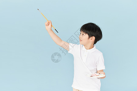 手绘树苗绘画的小男孩背景
