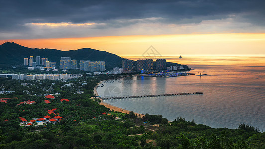 海南岛三亚鹿回头景区日落背景