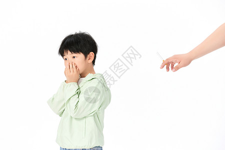 二手烟的危害男孩儿童捂嘴鼻拒绝二手烟背景