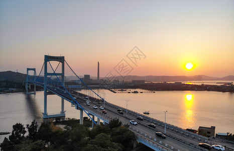 跨海广东汕头海湾大桥日落背景