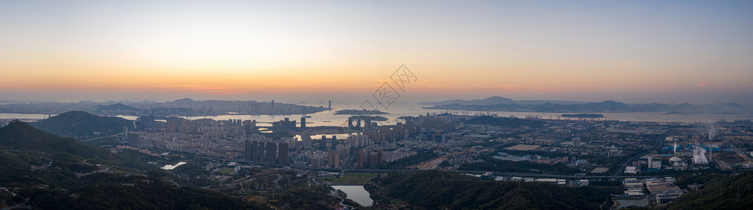 厦门日出城市朝阳背景