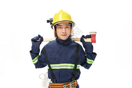女消防员消防员拿斧头救援背景